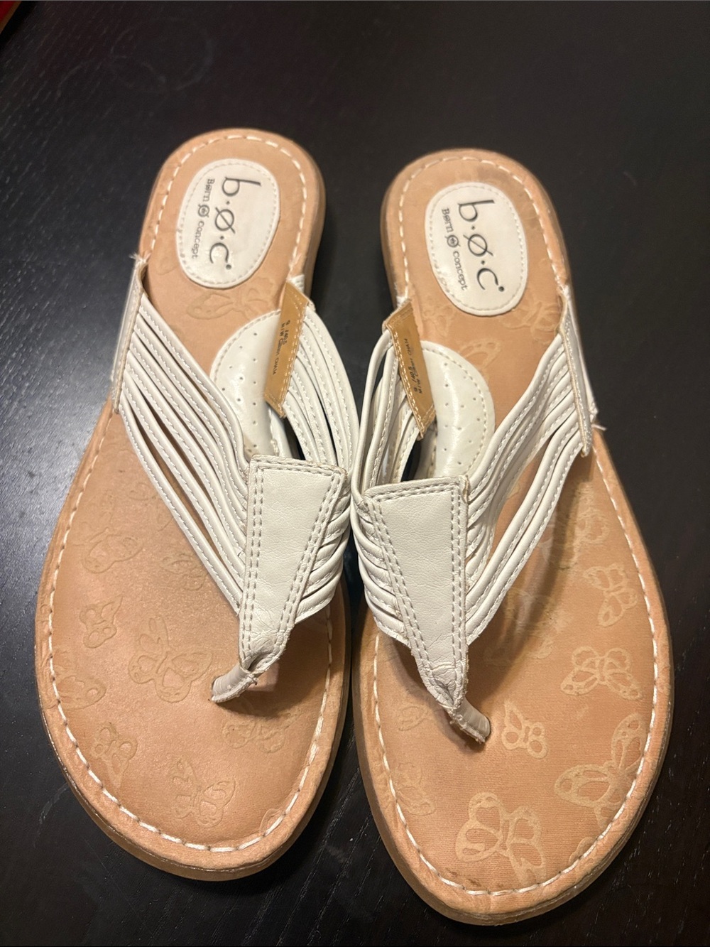 b.o.c. Women's Ivory Strappy Thong Sandals Sz 9